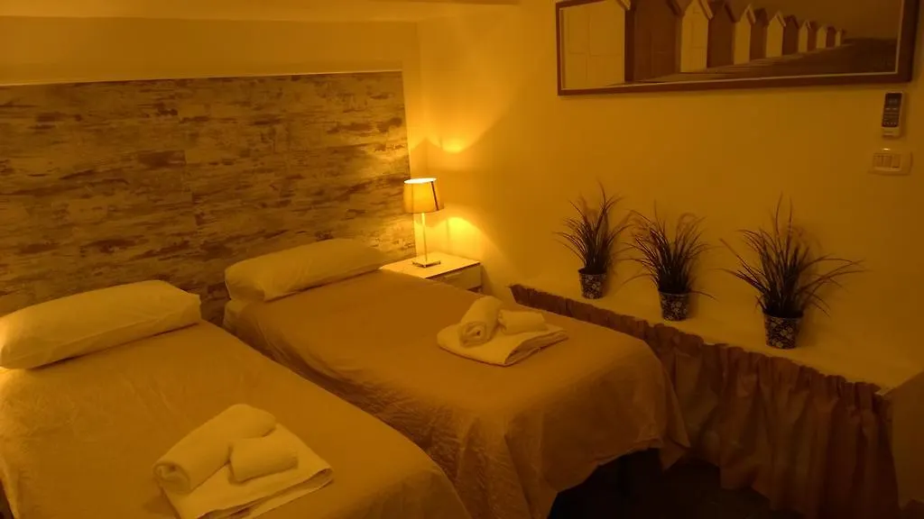 Palazzo Magnocavallo B&B Naples 3*,