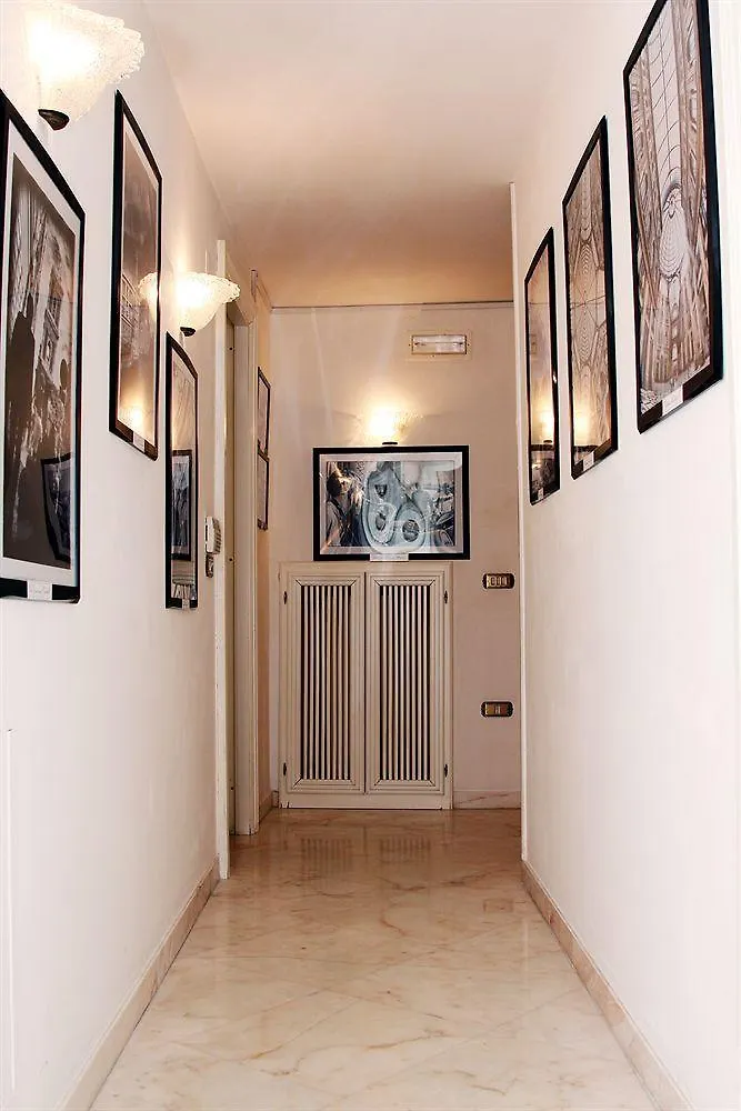 *** Bed & Breakfast Palazzo Magnocavallo B&B Naples Italy