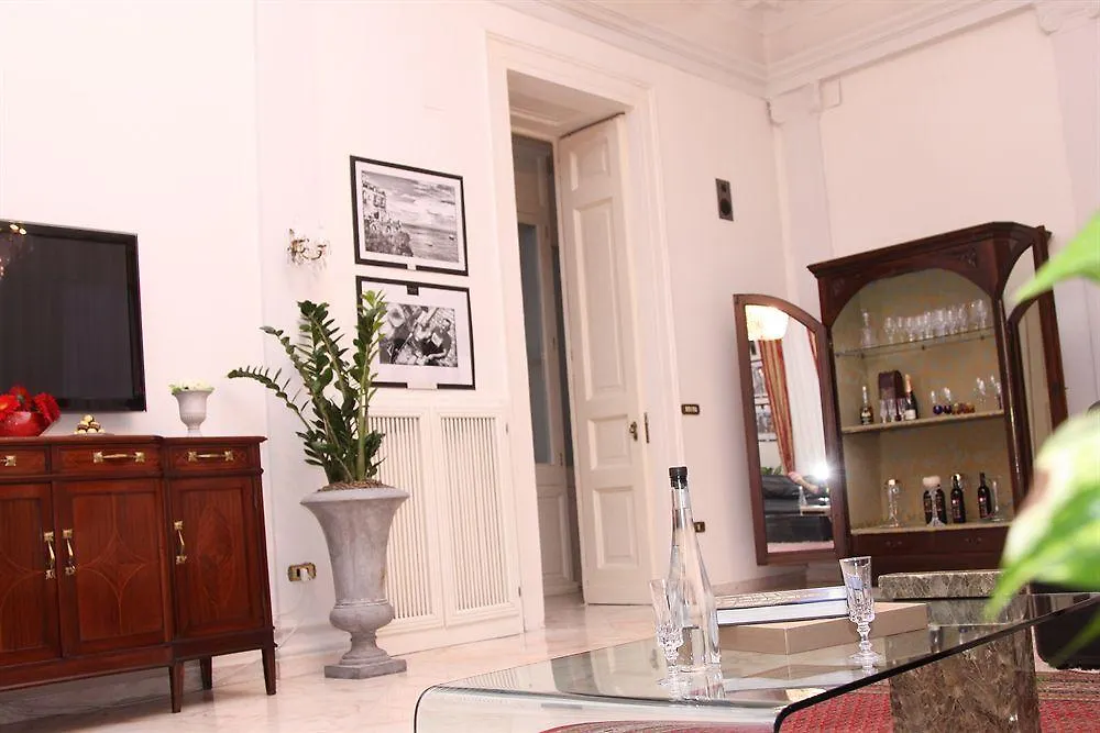 Bed & Breakfast Palazzo Magnocavallo B&B Naples