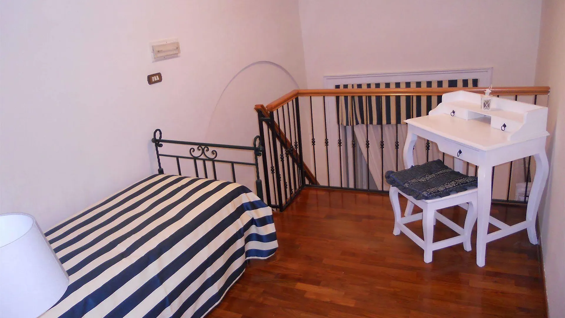 *** Bed & Breakfast Palazzo Magnocavallo B&B Naples Italy