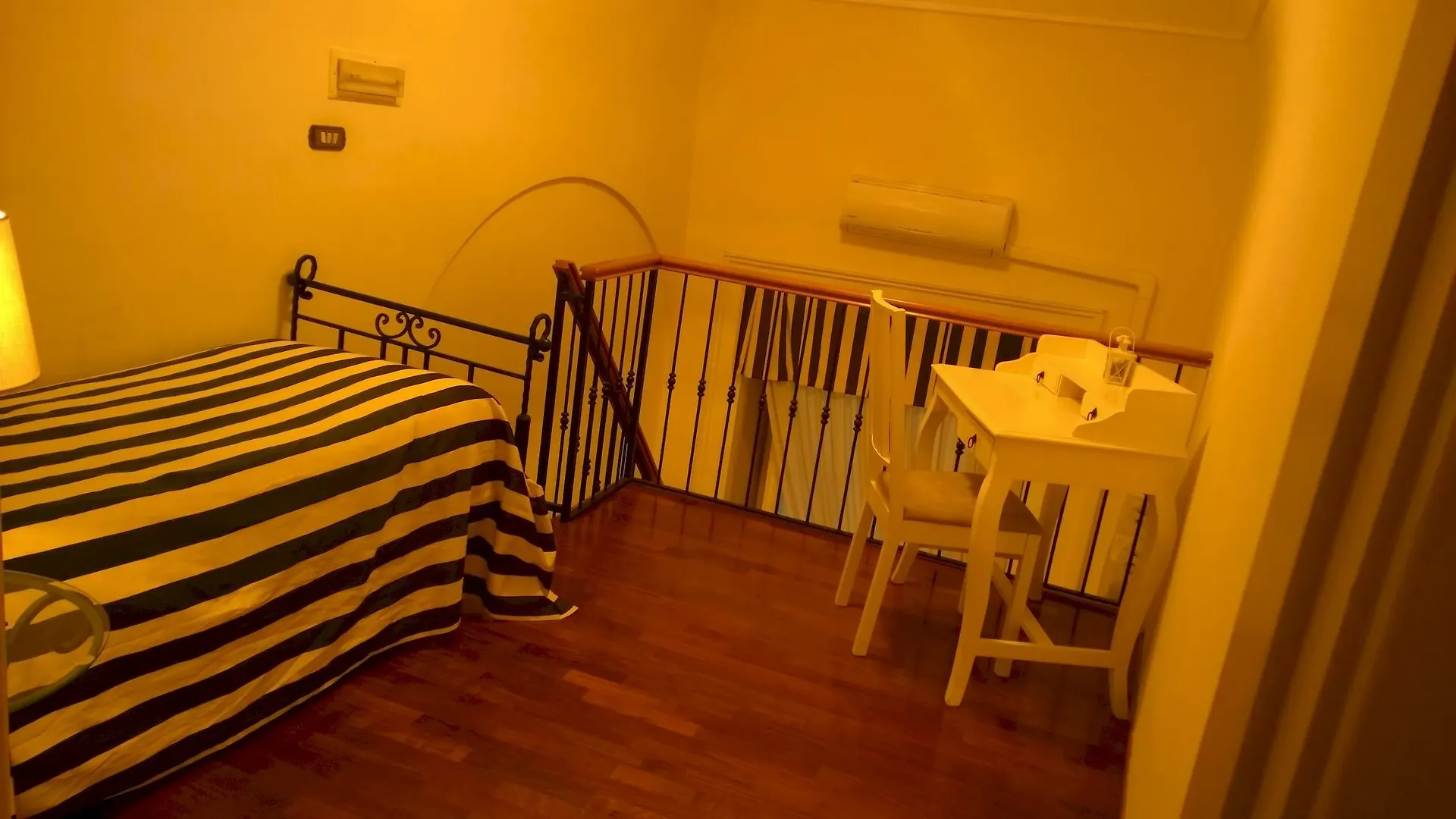 Palazzo Magnocavallo B&B Naples Bed & Breakfast